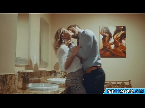 ❤️ Когато наедряла блондинка ви съблазни в обществена тоалетна ☑ Порн видео в bg.filmexxx18.ru ❌️